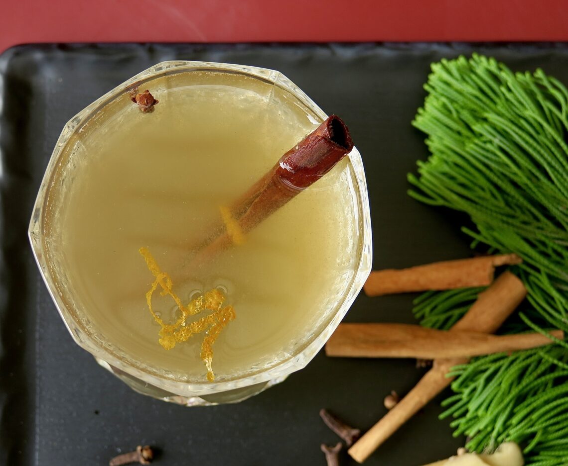 HOMEMADE HONEY AND GINGER SYRUP