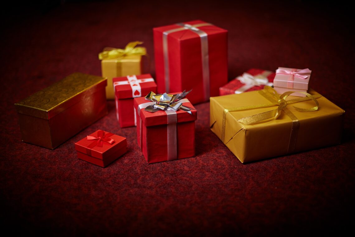 Tips to Make Holiday Gifting Easier